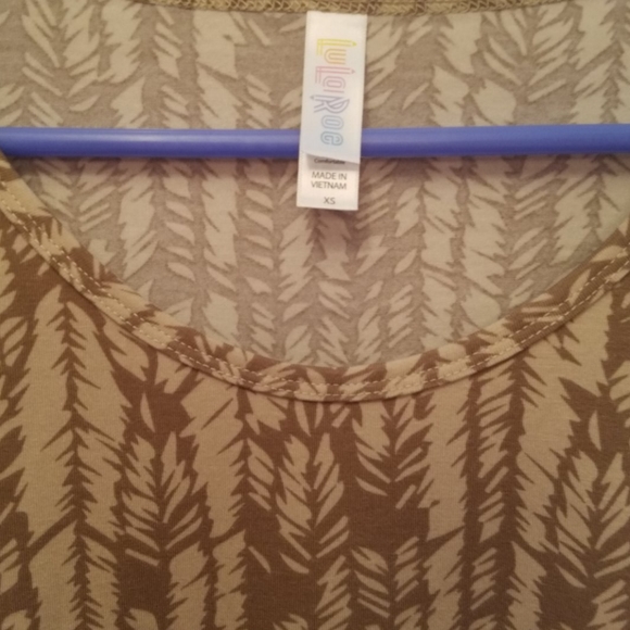 LuLaRoe Classic XS - Picture 3 of 5